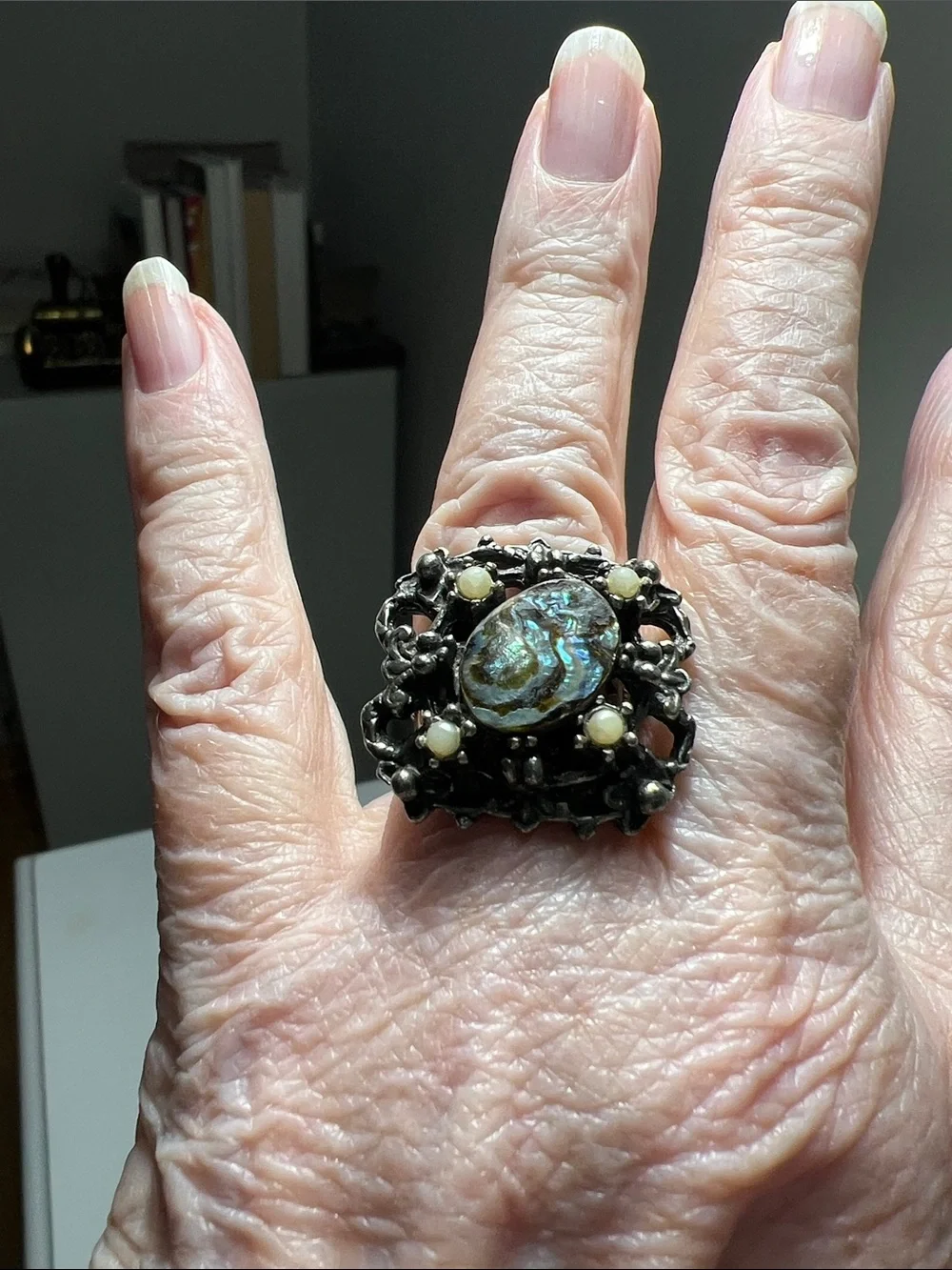 Oxidized Silver Abalone Statement  Ring - Iridescent Shell - Size 7 - Vintage